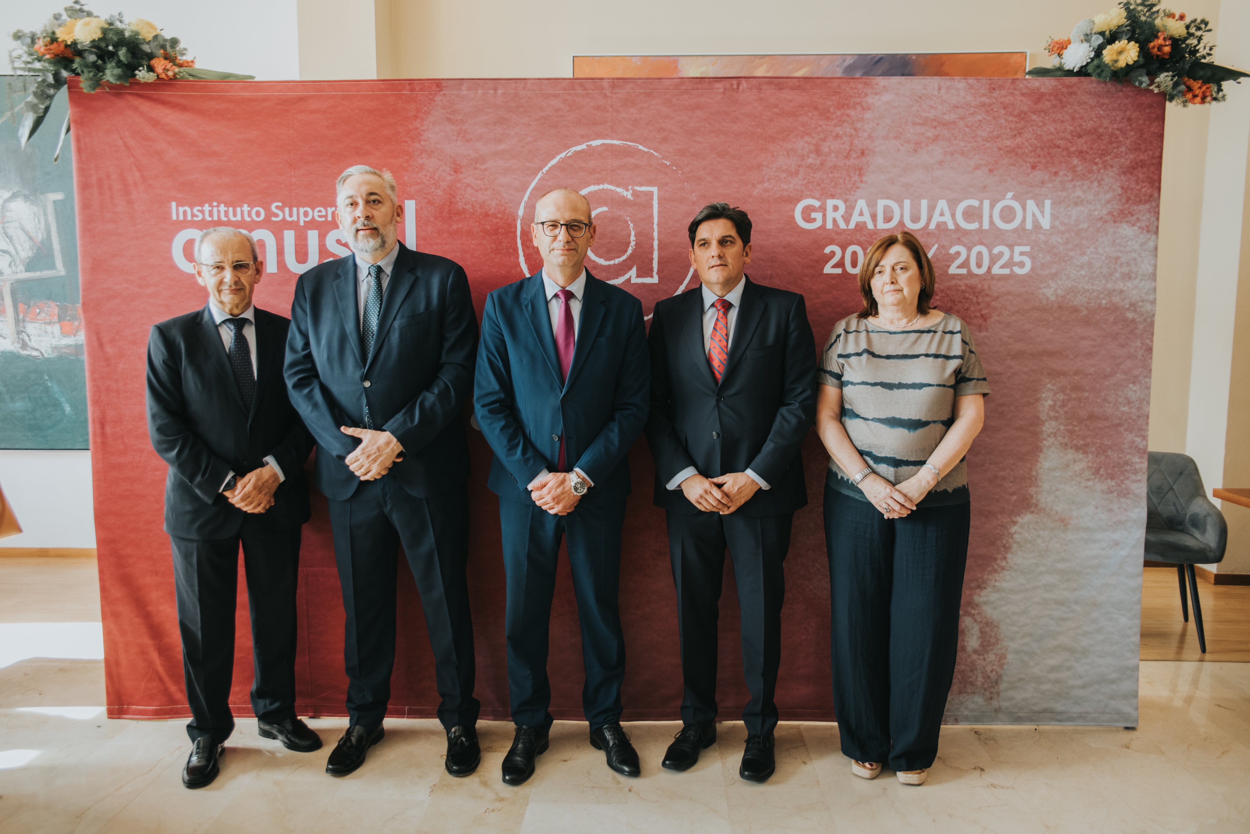 Éxito rotundo en la graduación 2023–2025 del Instituto Superior de Formación Profesional de amusal