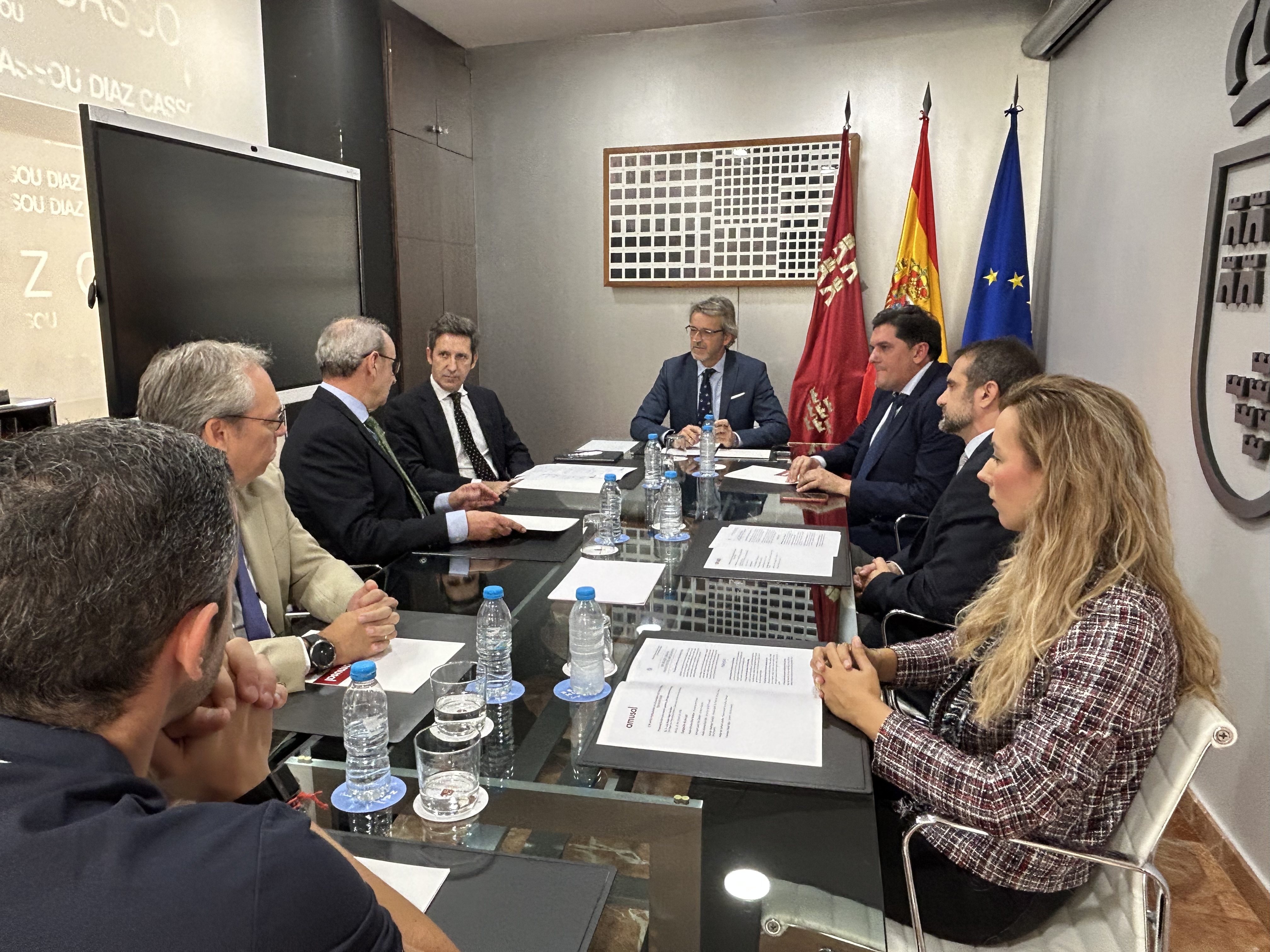 amusal presenta al consejero de Empresa su nueva etapa con Enrique Luna al frente de la Dirección Gerencia