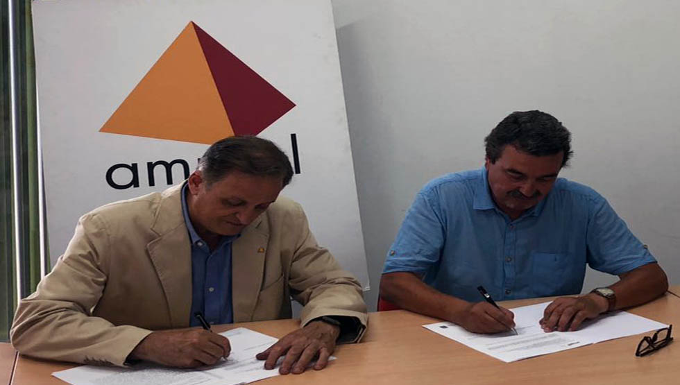 Firma patrocinio equipo baloncesto Amusal FP